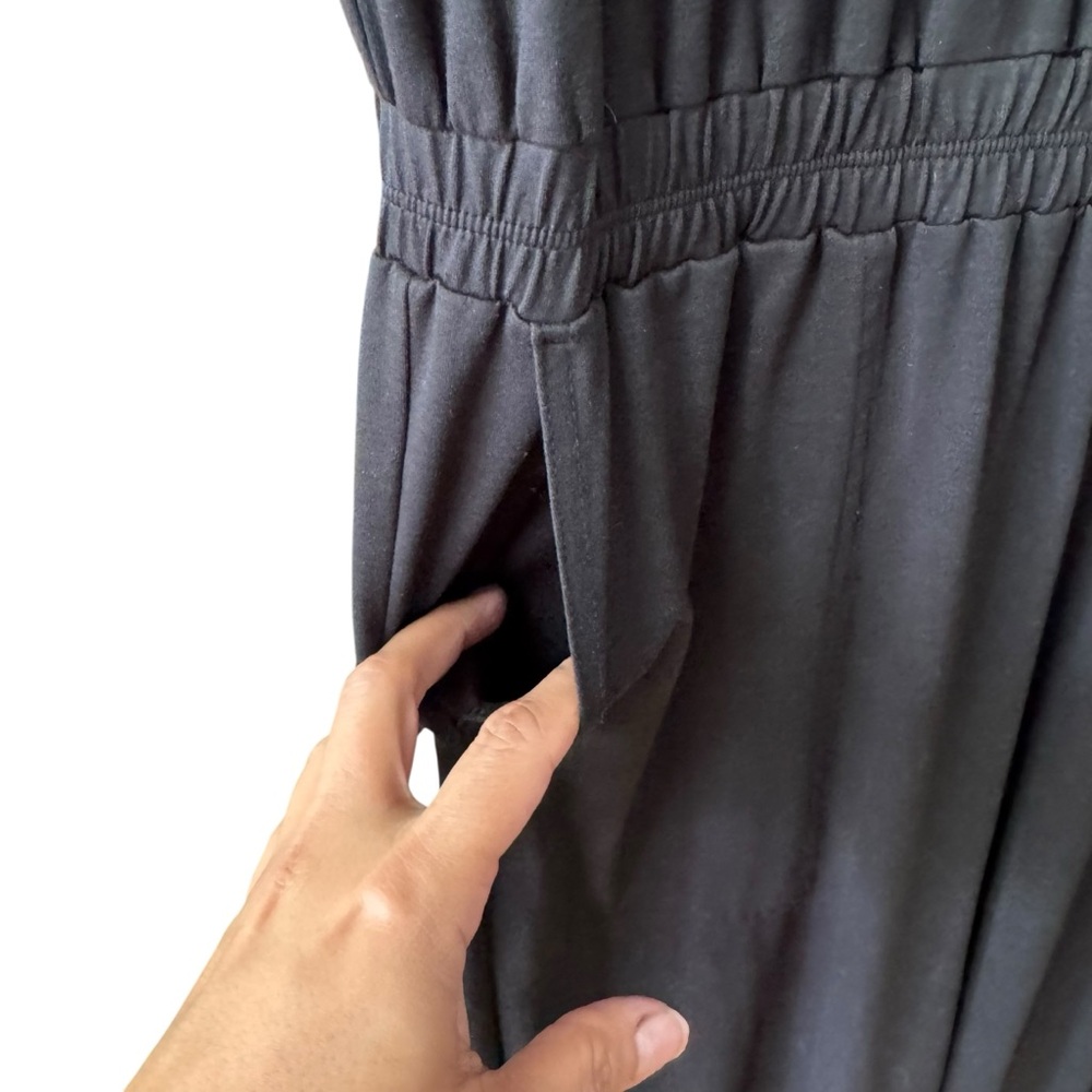 Vuori Short Sleeve Lux Crew Jumpsuit Size M Black Athletic Sporty Athleisure - Picture 6 of 11